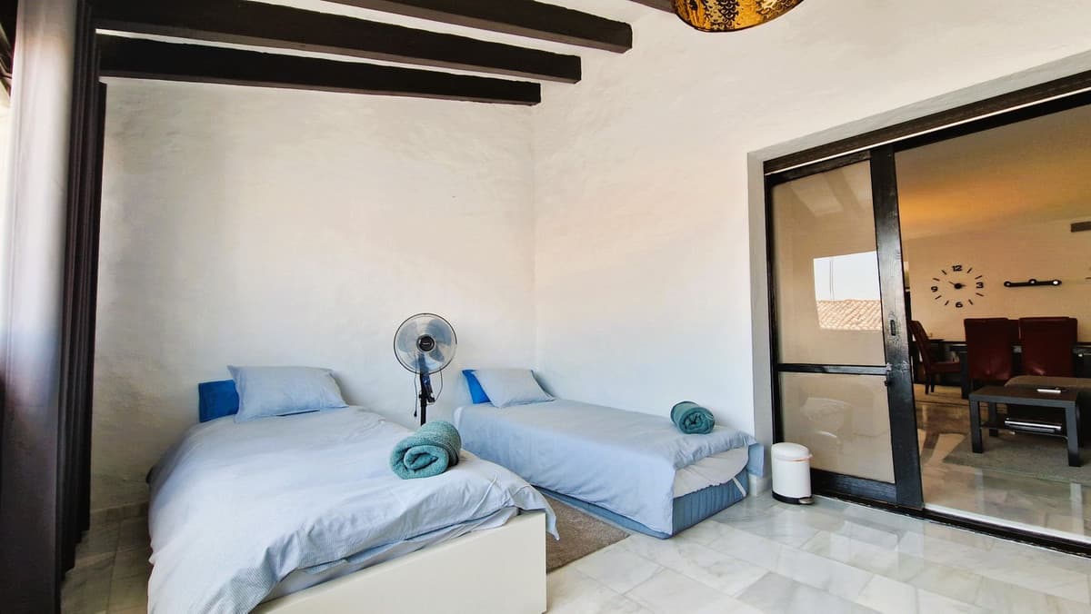 Top Floor Apartment in Puerto Banús — photo 7 of 10