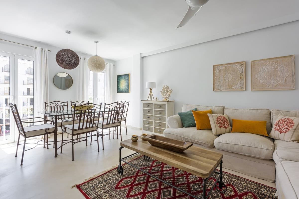 Townhouse in Nueva Andalucía — photo 1 of 10