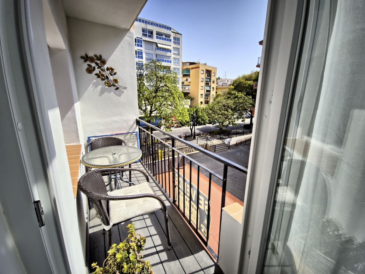Middle Floor Apartment in Marbella — photo 2 of 10