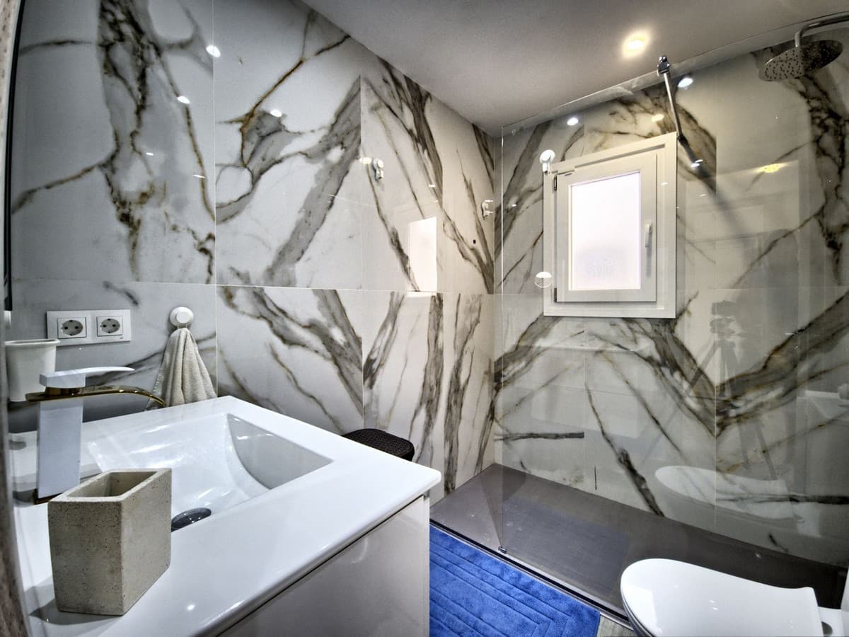 Middle Floor Apartment in Marbella — photo 4 of 10