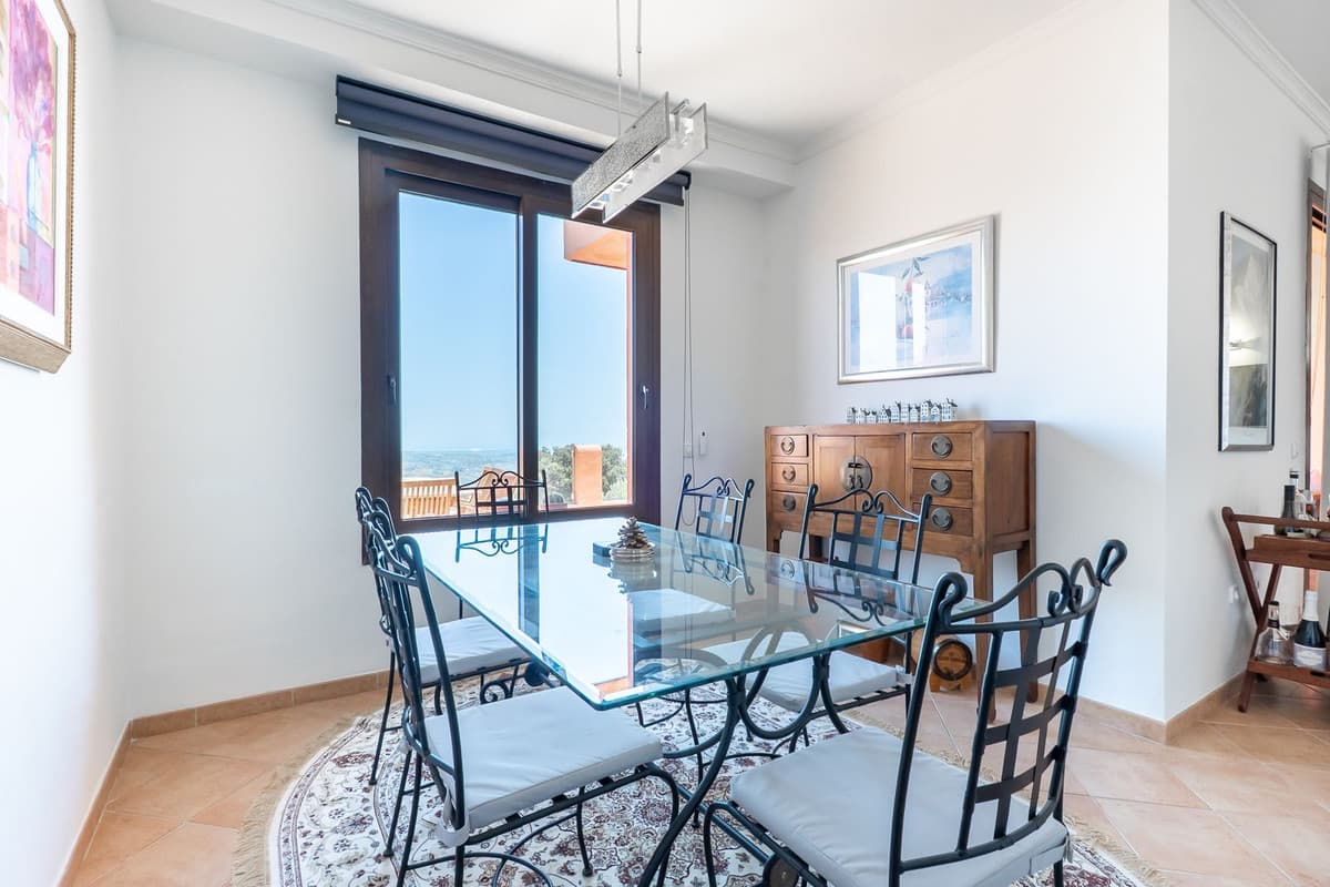 Middle Floor Apartment in La Mairena — photo 9 of 10