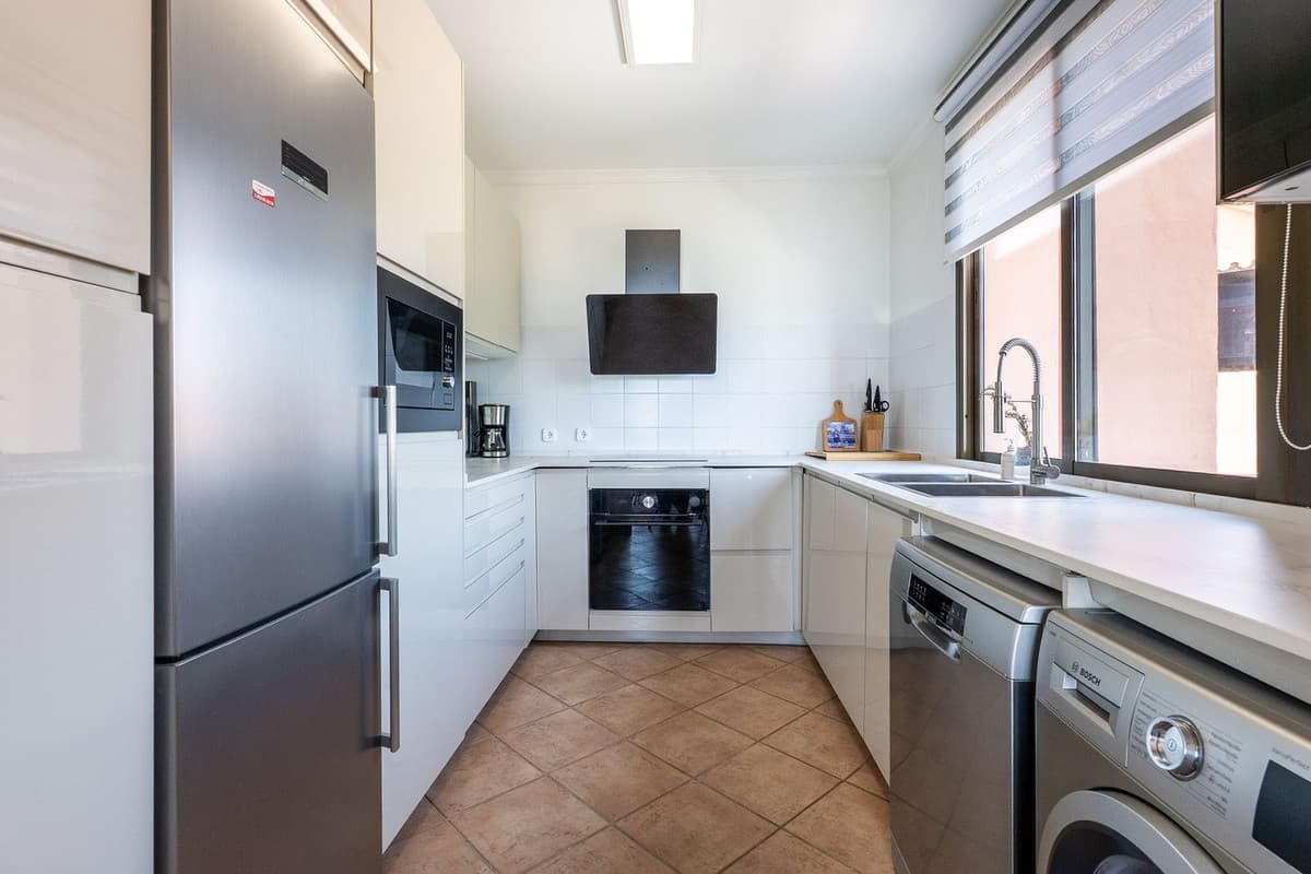 Middle Floor Apartment in La Mairena — photo 10 of 10