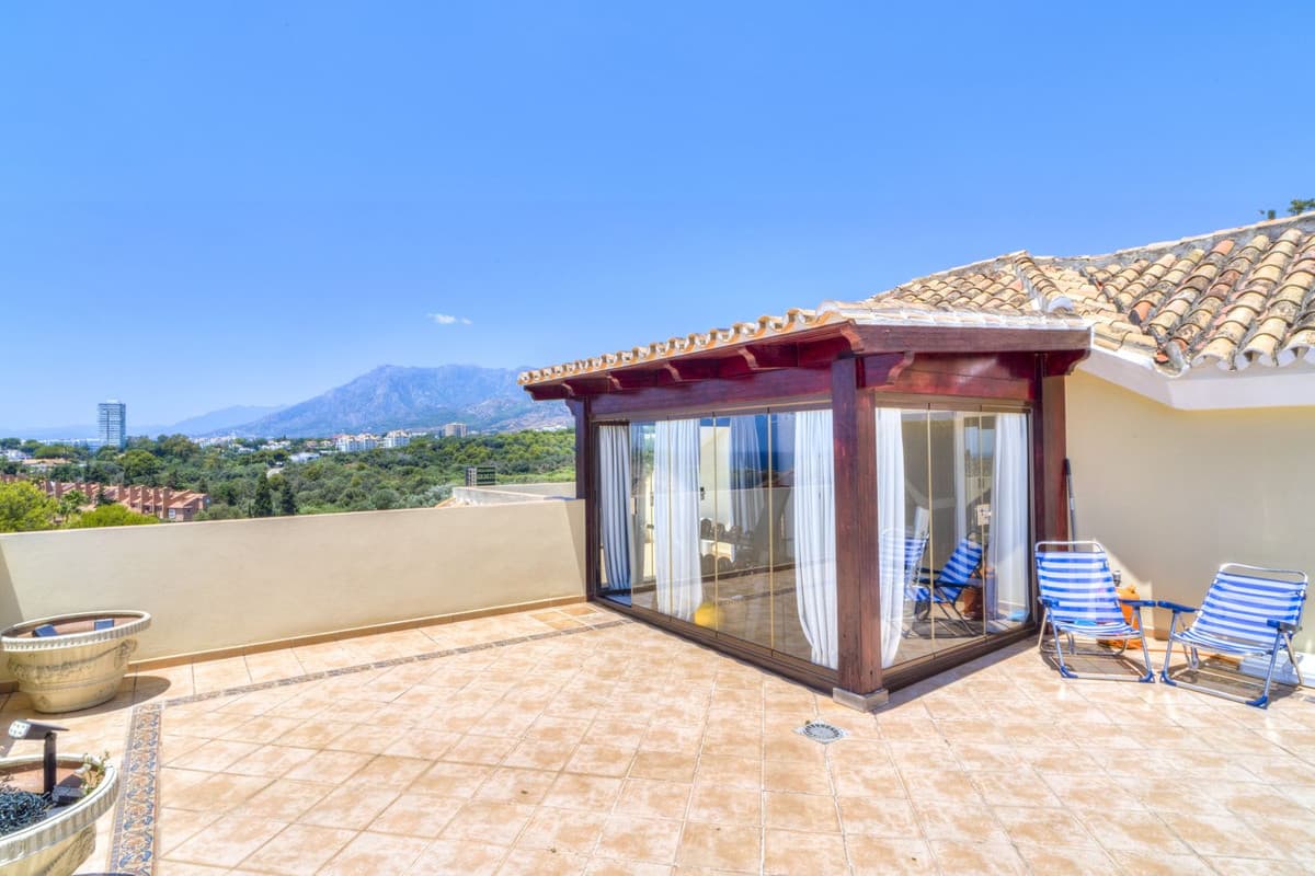 Penthouse Duplex in Bahía de Marbella — photo 6 of 10