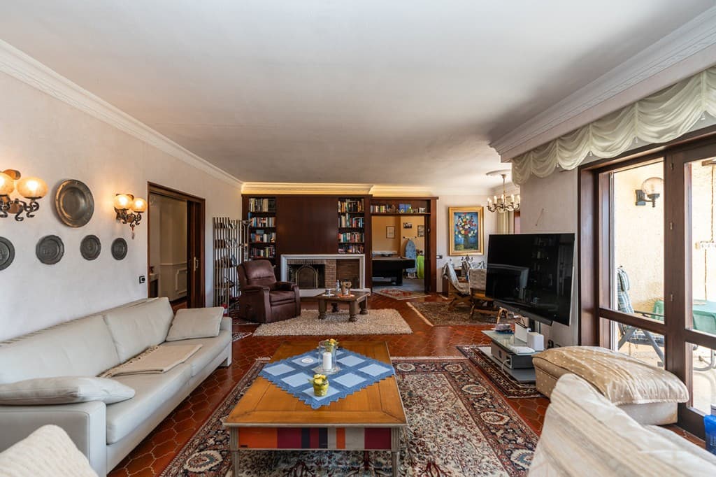 Detached Villa in Marbesa — photo 9 of 10