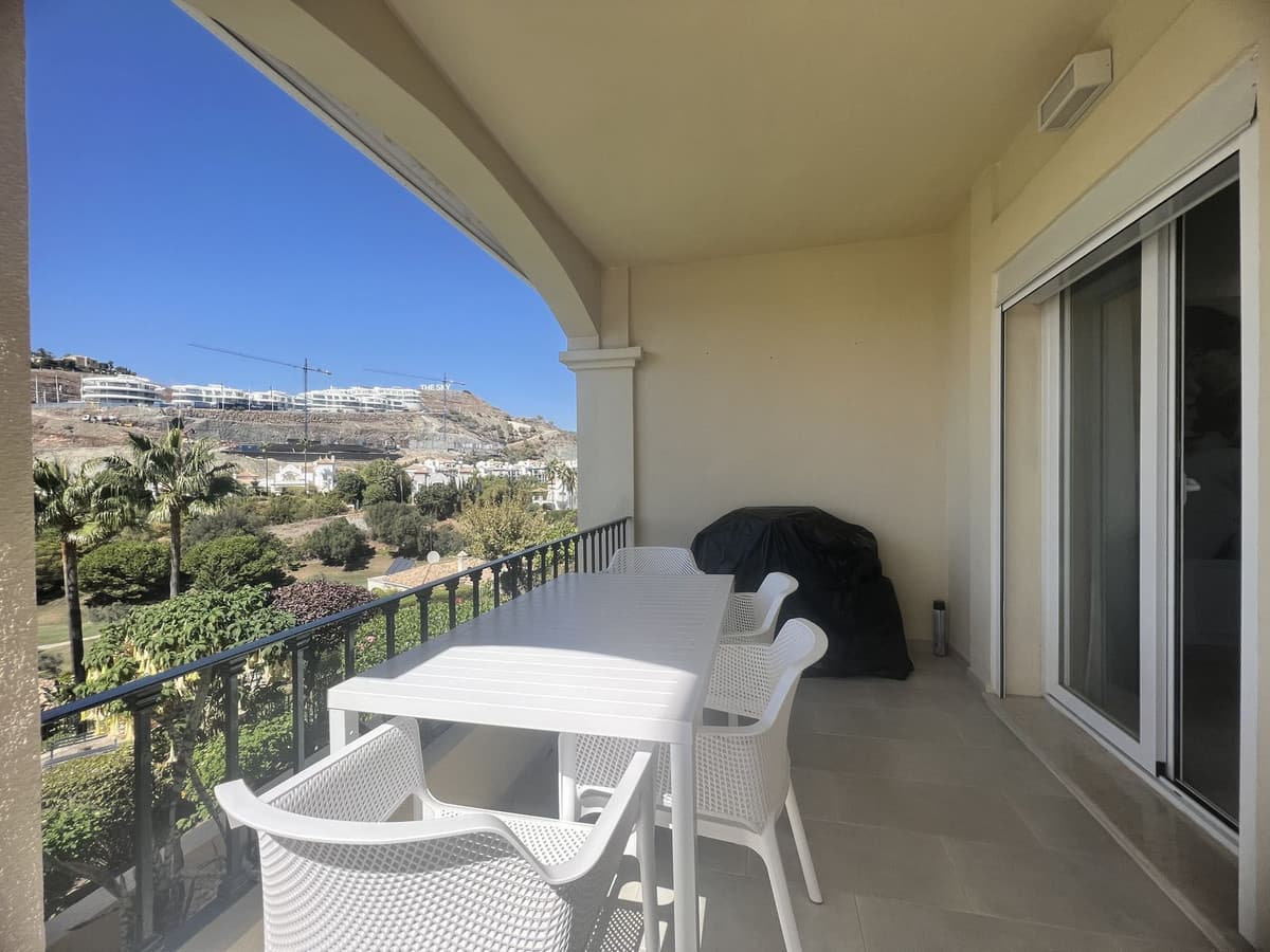 Penthouse Duplex in La Quinta — photo 9 of 10