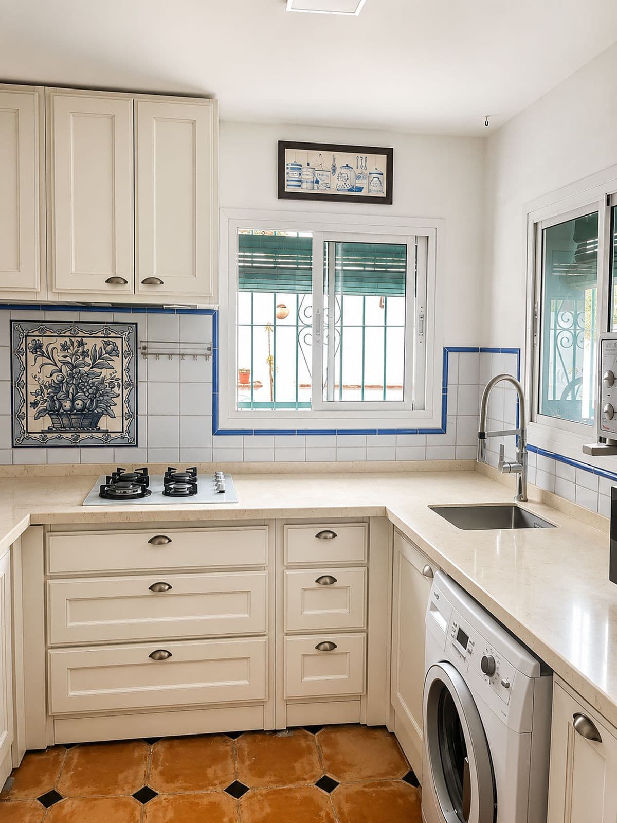 Townhouse in Nueva Andalucía — photo 3 of 10
