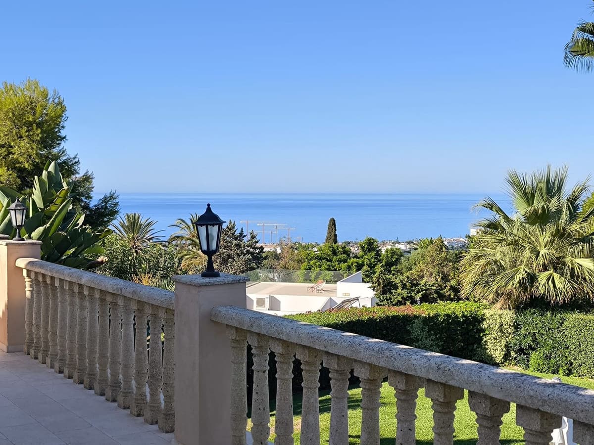 Detached Villa in El Rosario — photo 2 of 10