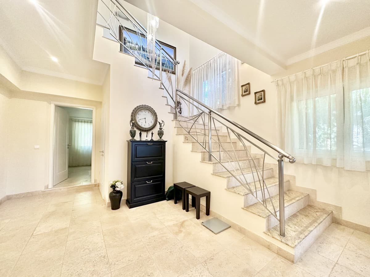Detached Villa in El Rosario — photo 8 of 10