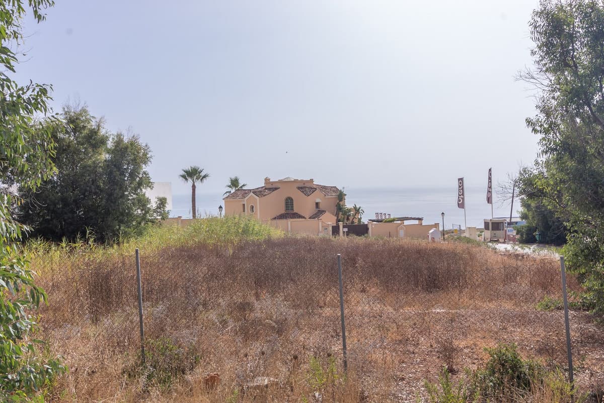 Residential Plot in Manilva — photo 4 of 10