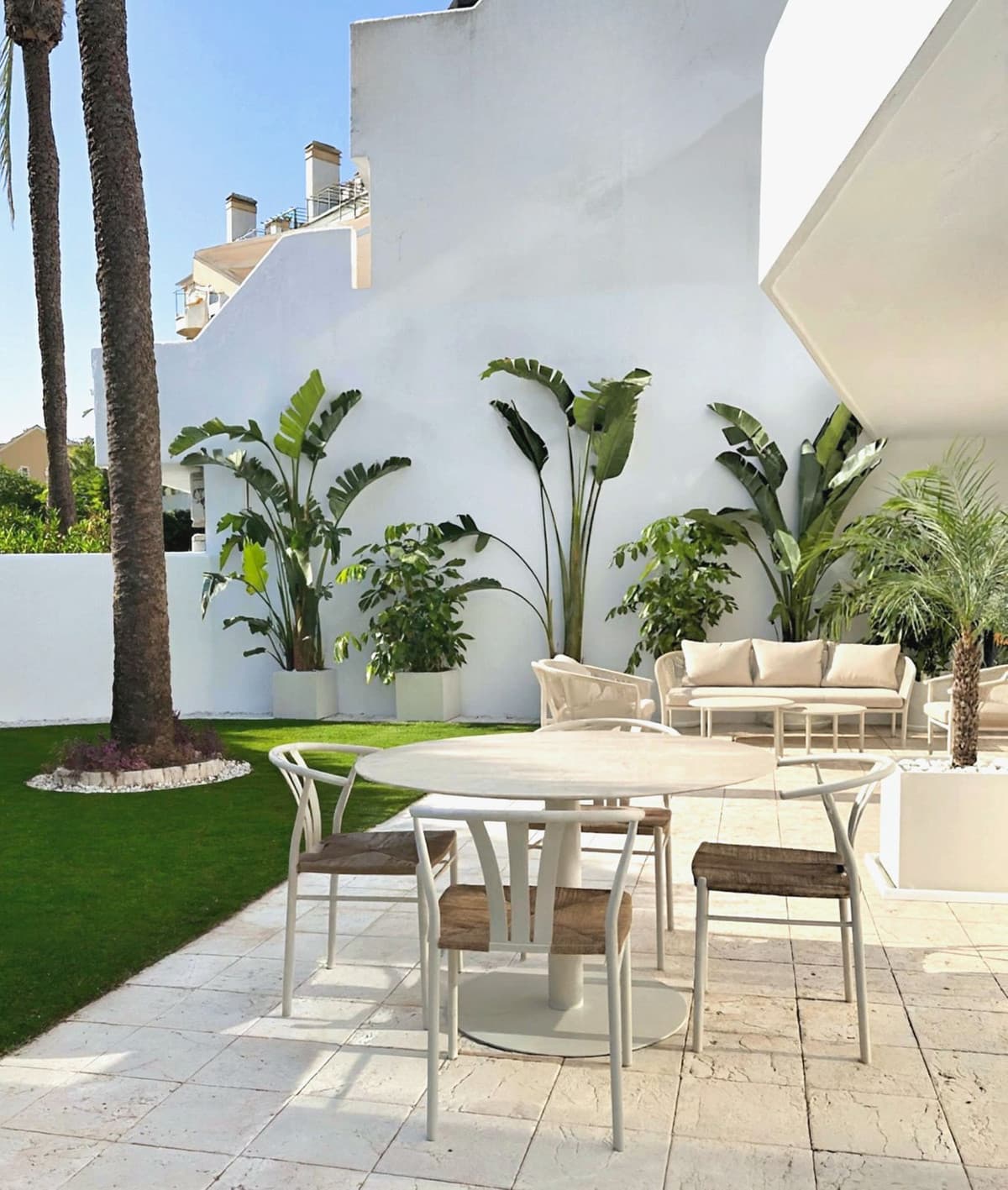 Ground Floor Apartment in Nueva Andalucía — photo 1 of 10