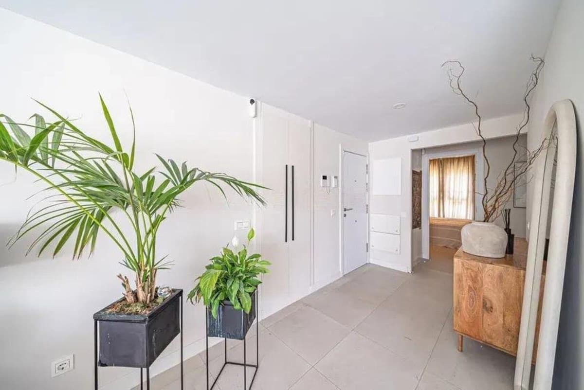 Middle Floor Apartment in Estepona — photo 9 of 10