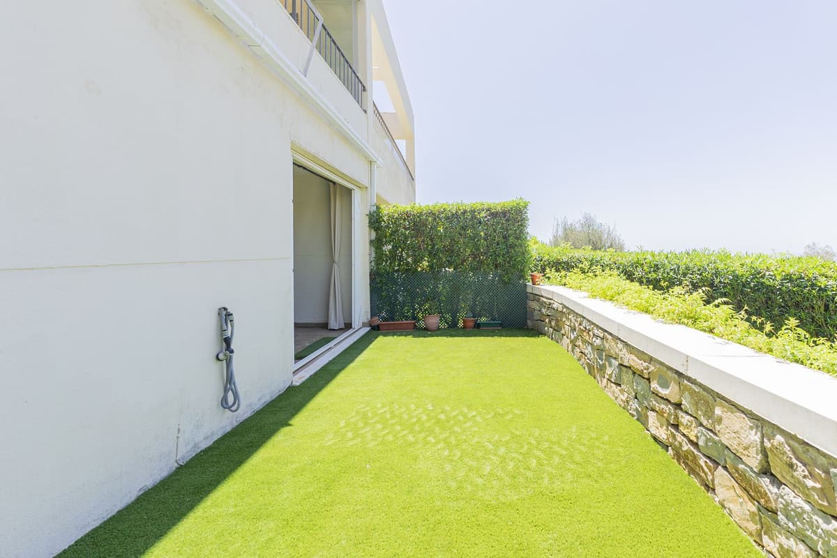 Duplex in Altos de los Monteros — photo 2 of 10