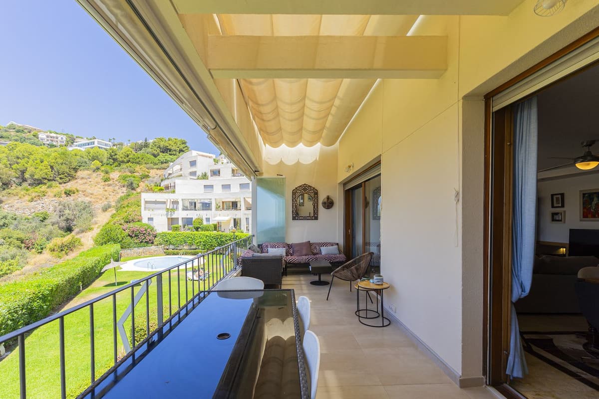 Duplex in Altos de los Monteros — photo 4 of 10