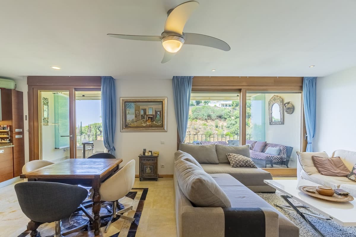 Duplex in Altos de los Monteros — photo 8 of 10