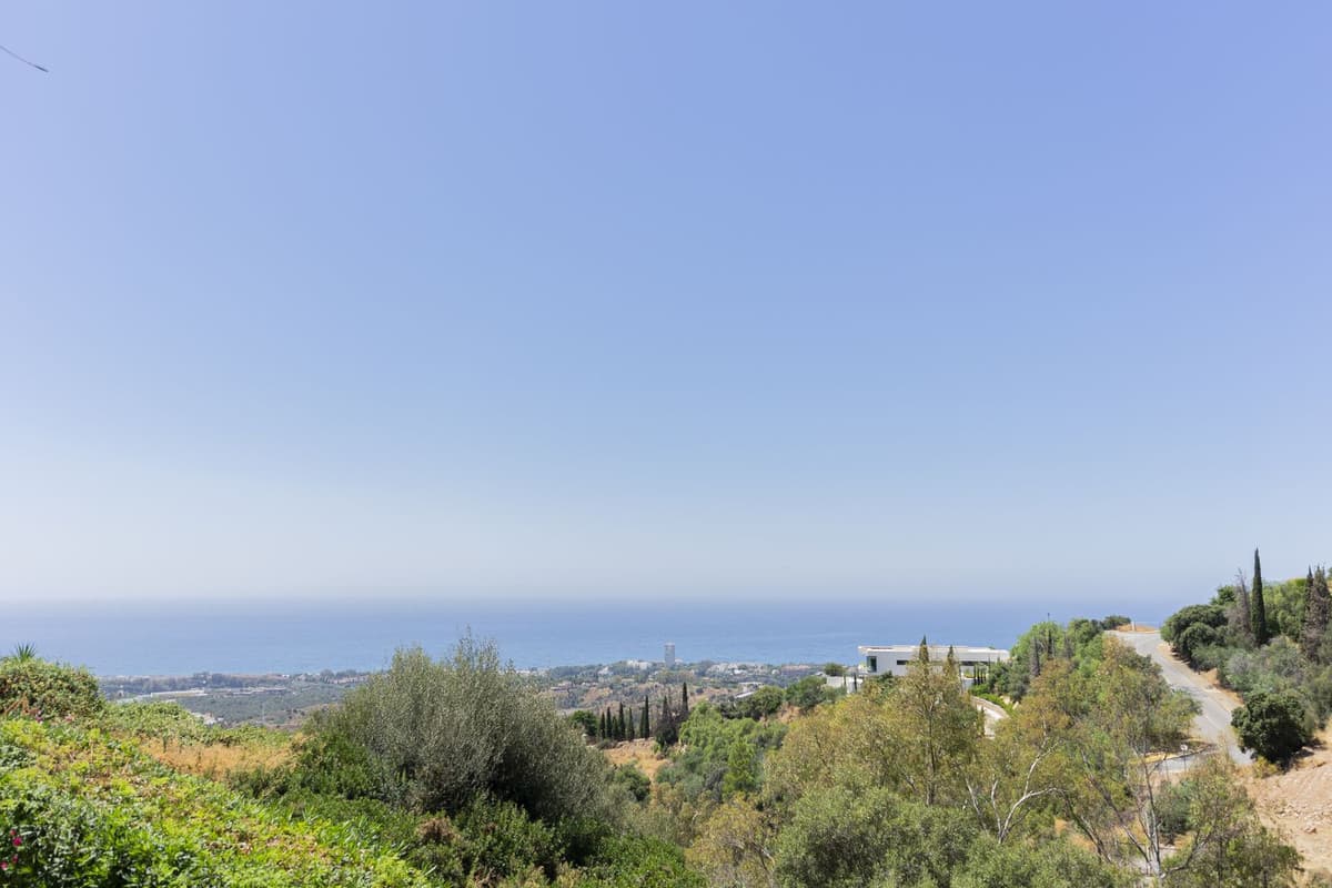 Duplex in Altos de los Monteros — photo 10 of 10