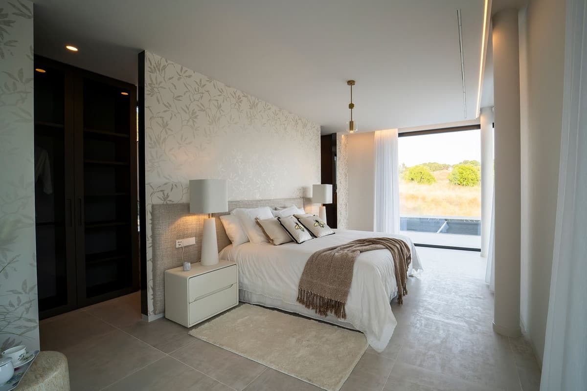 Detached Villa in El Paraiso — photo 3 of 10