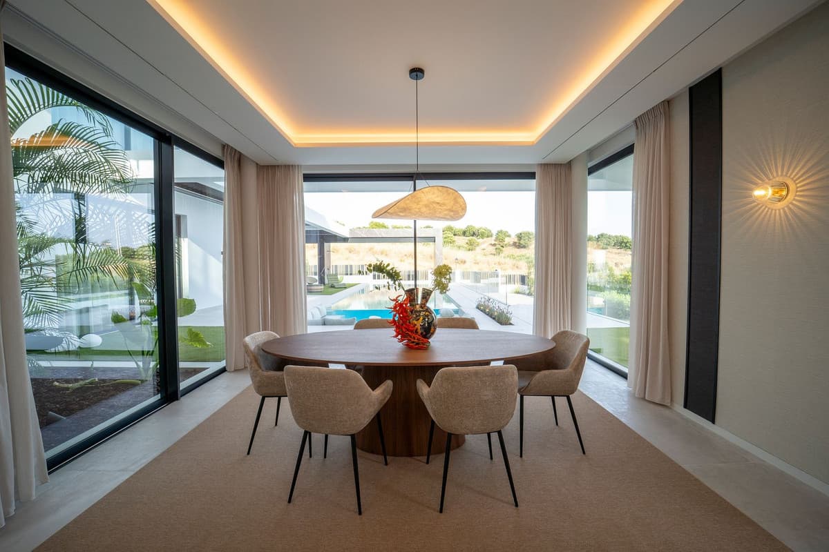 Detached Villa in El Paraiso — photo 9 of 10
