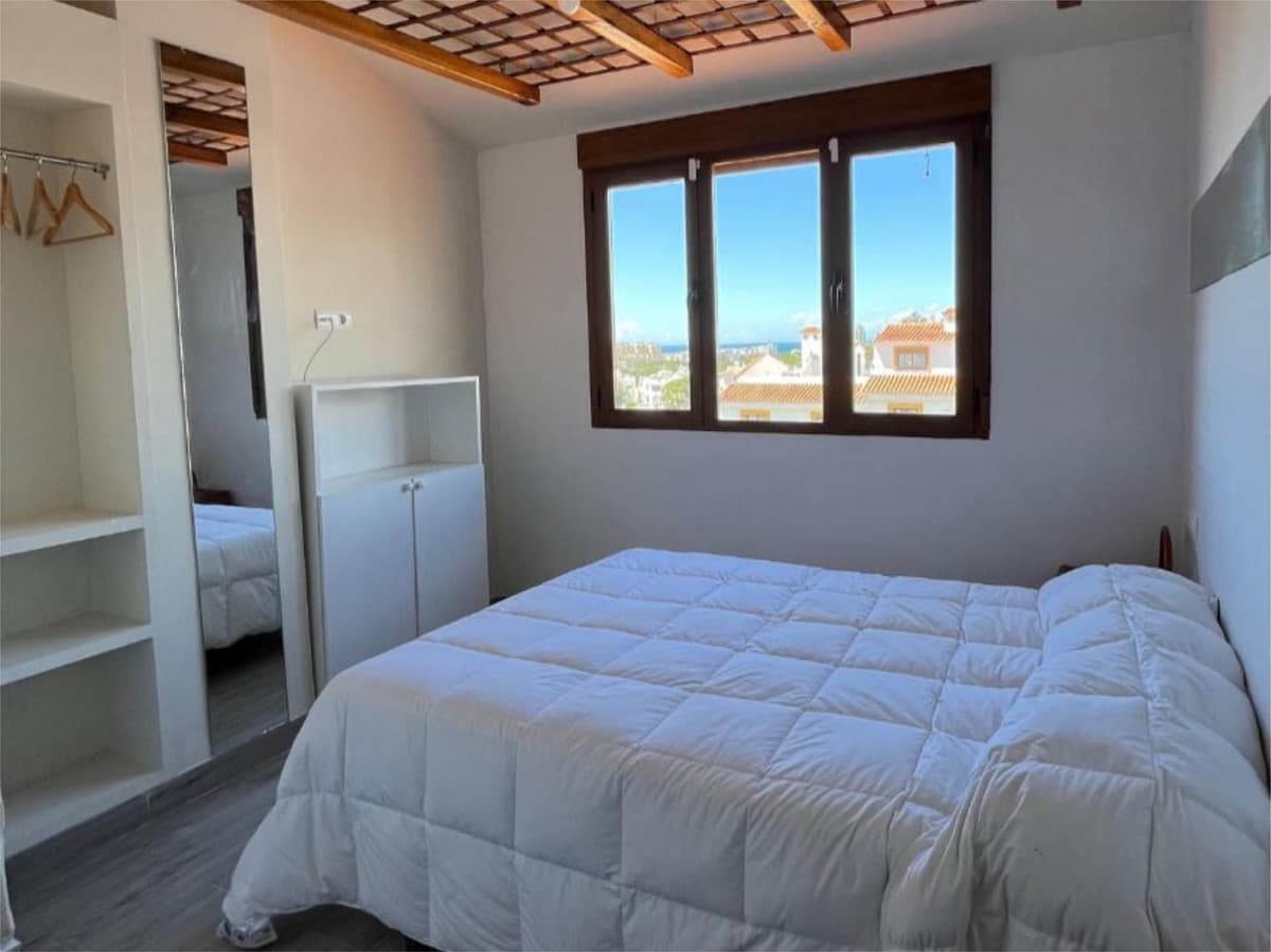 Townhouse in Calahonda — photo 10 of 10