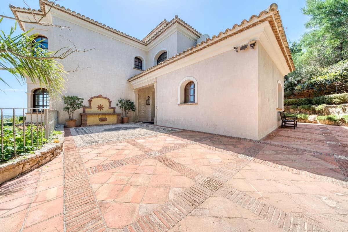 Detached Villa in Sotogrande — photo 8 of 10