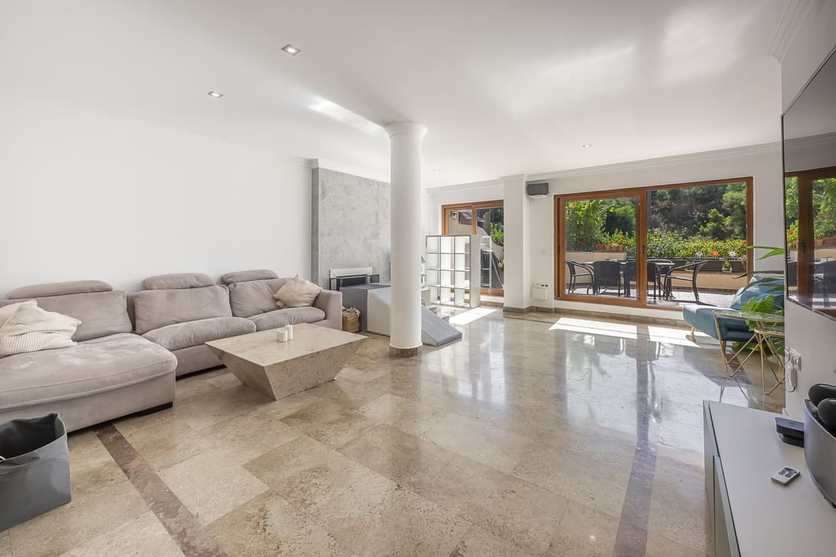 Ground Floor Apartment in The Golden Mile — photo 4 of 10