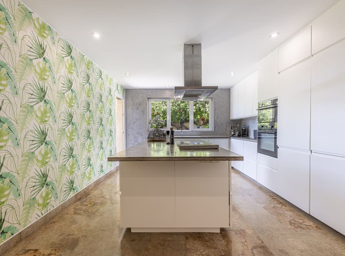 Ground Floor Apartment in The Golden Mile — photo 7 of 10