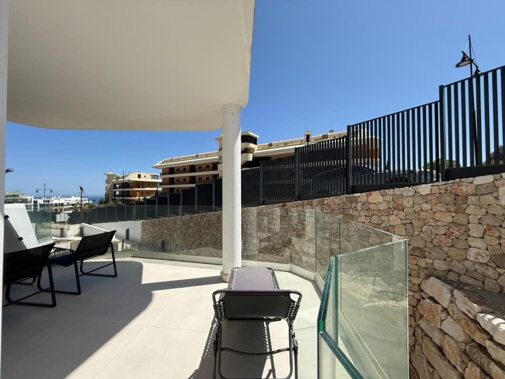 Middle Floor Apartment in Fuengirola — photo 8 of 10