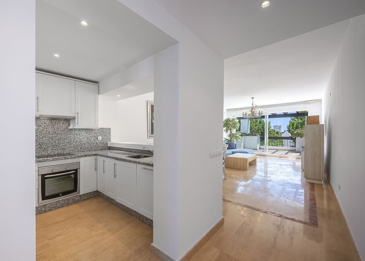 Top Floor Apartment in Río Real — photo 3 of 10