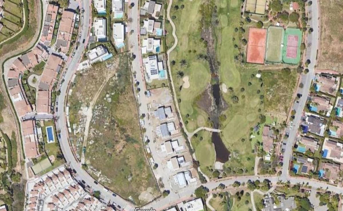Residential Plot in El Paraiso — photo 4 of 10
