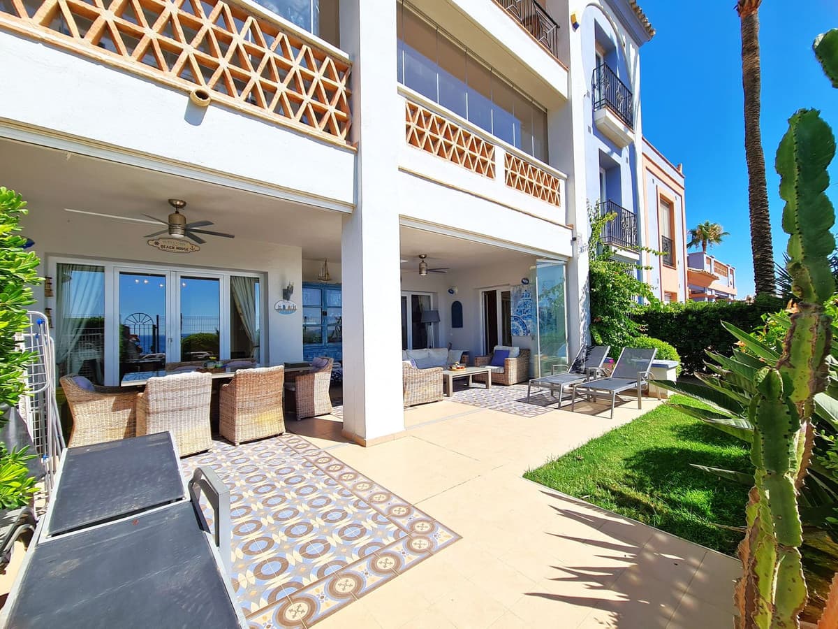 Ground Floor Apartment in Casares Playa — photo 4 of 10