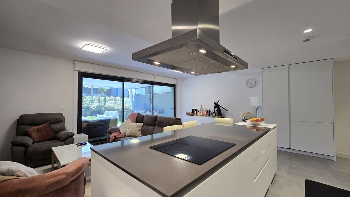 Ground Floor Apartment in Estepona — photo 7 of 10