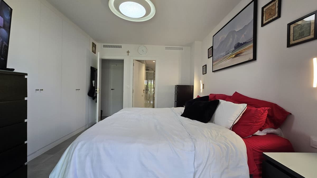 Ground Floor Apartment in Estepona — photo 9 of 10