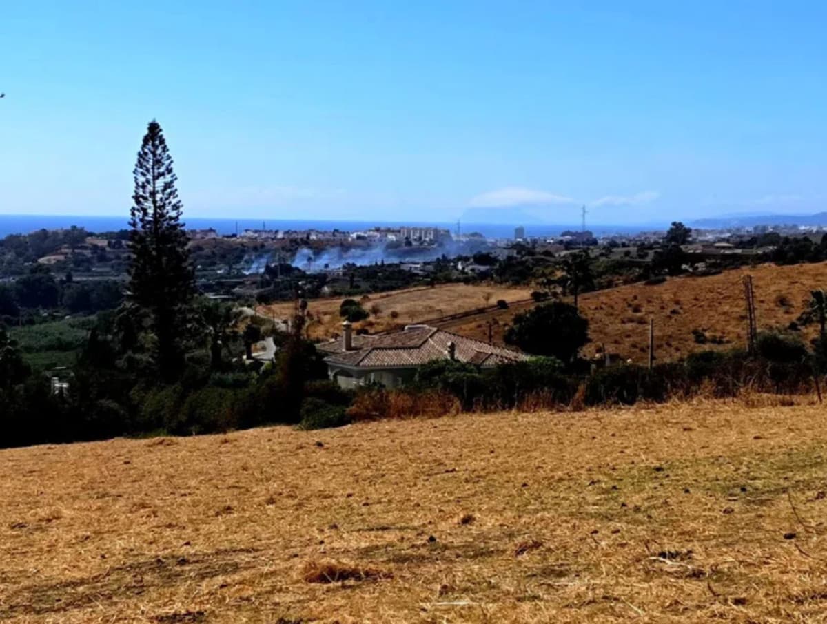 Land in Estepona — photo 1 of 5