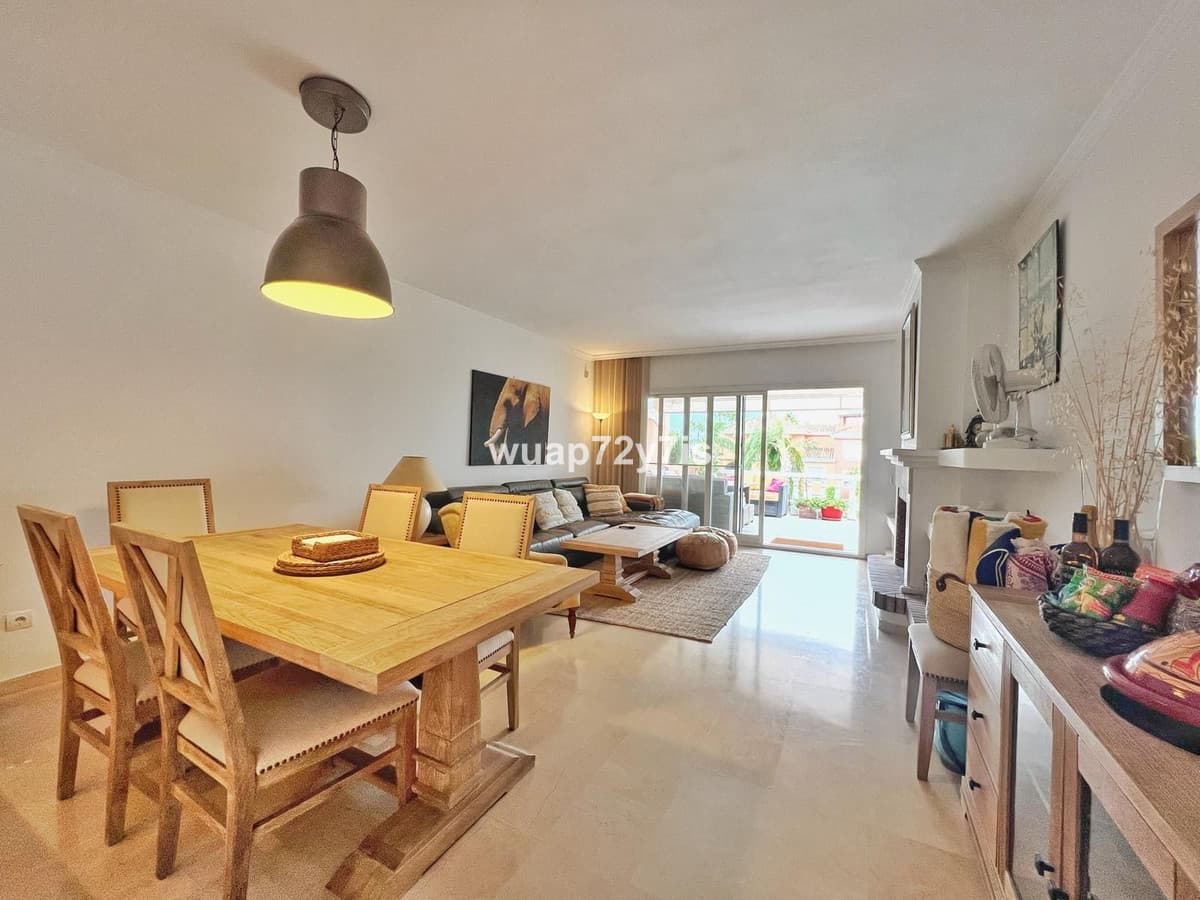 Middle Floor Apartment in Costalita — photo 6 of 10