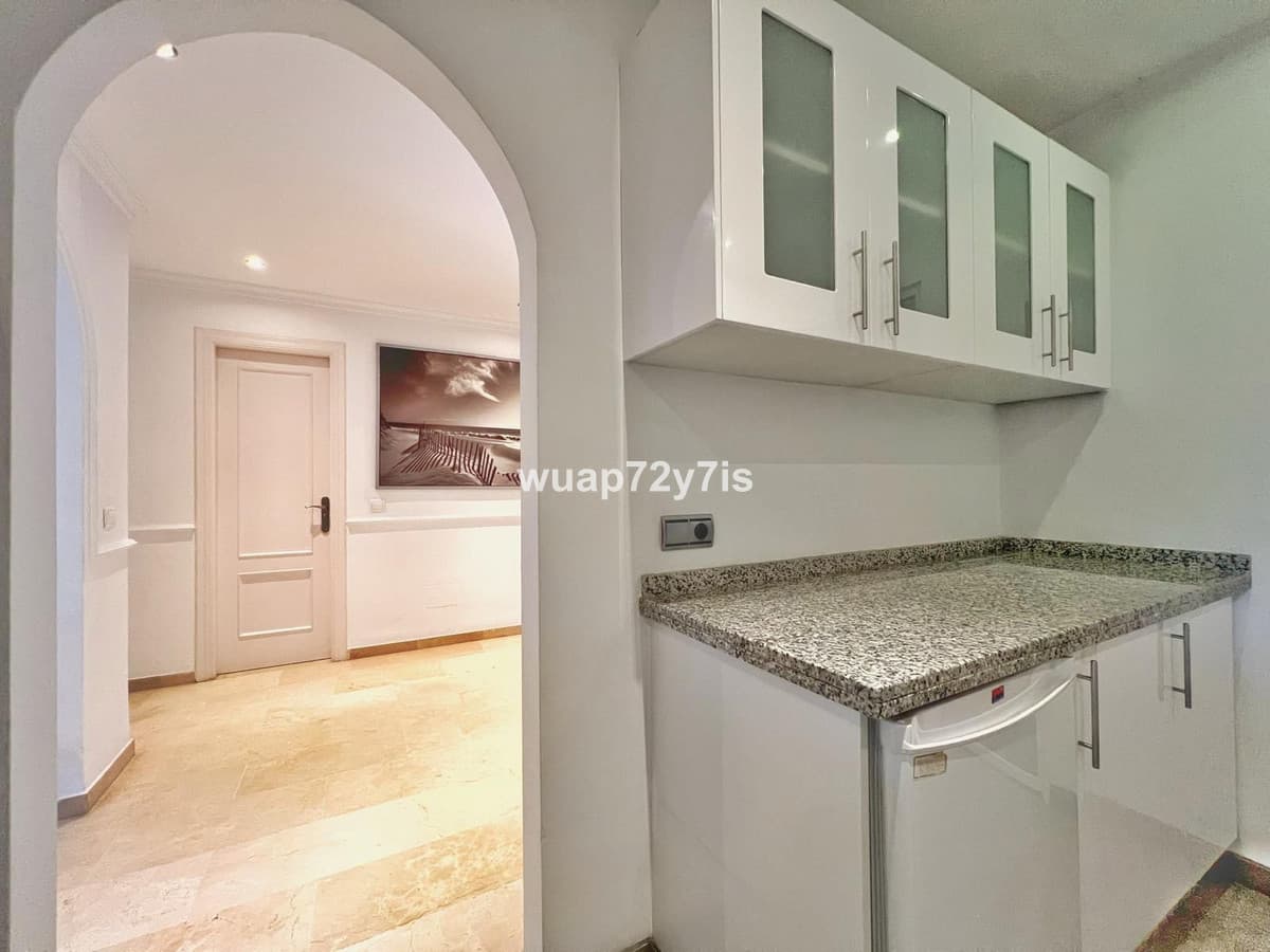 Middle Floor Apartment in Costalita — photo 8 of 10