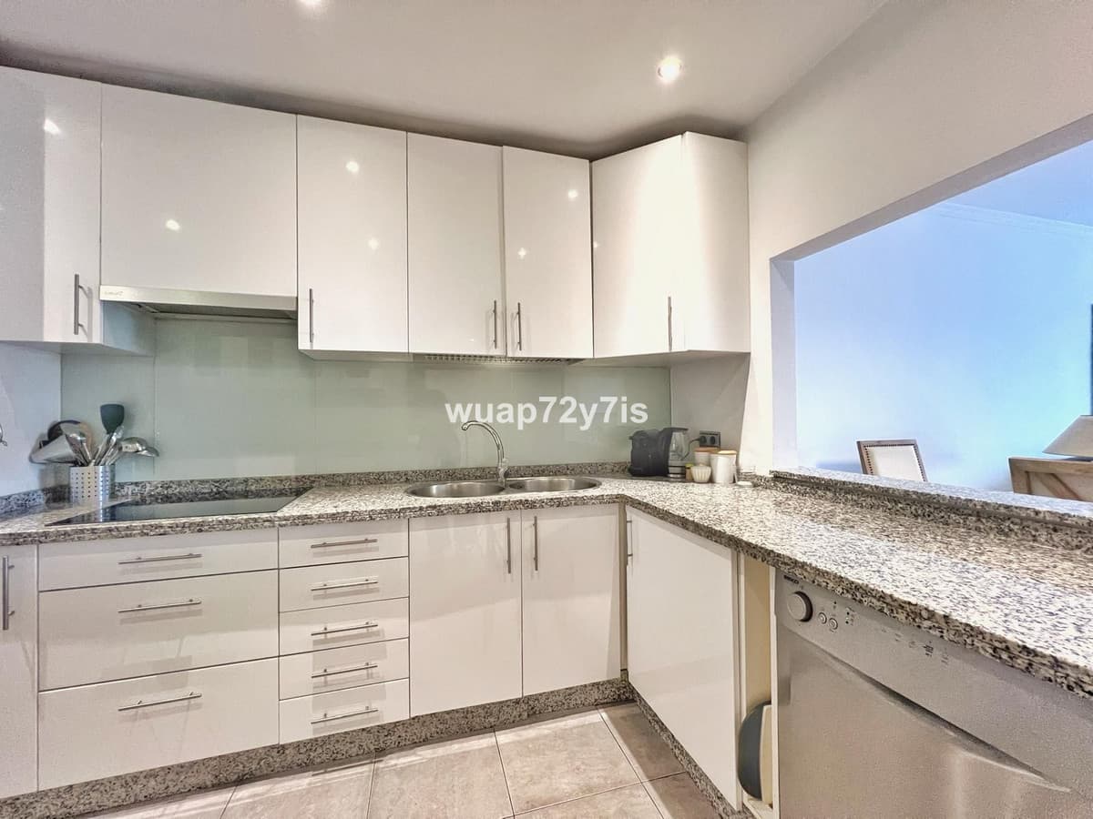 Middle Floor Apartment in Costalita — photo 10 of 10