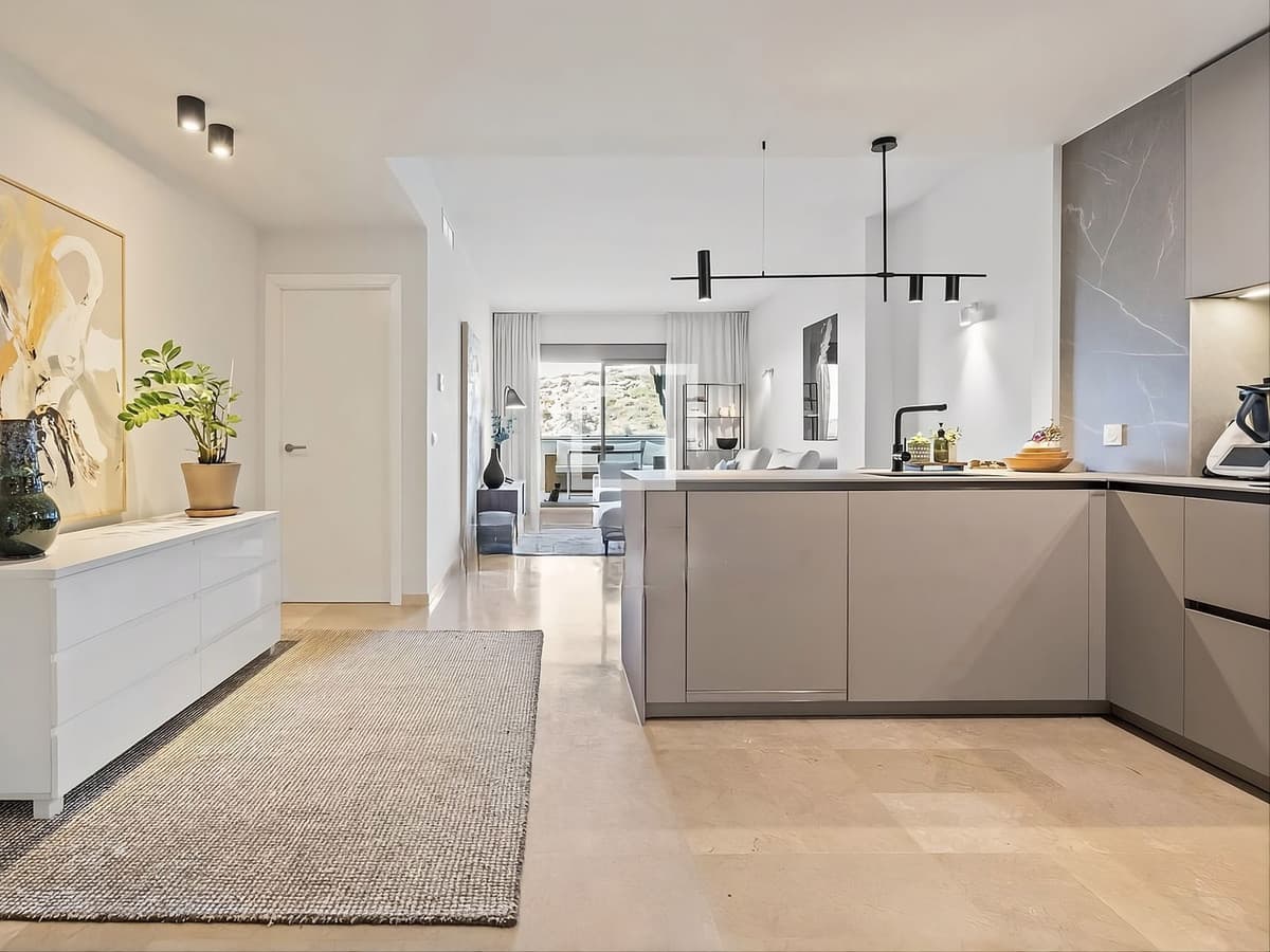 Middle Floor Apartment in Manilva — photo 10 of 10