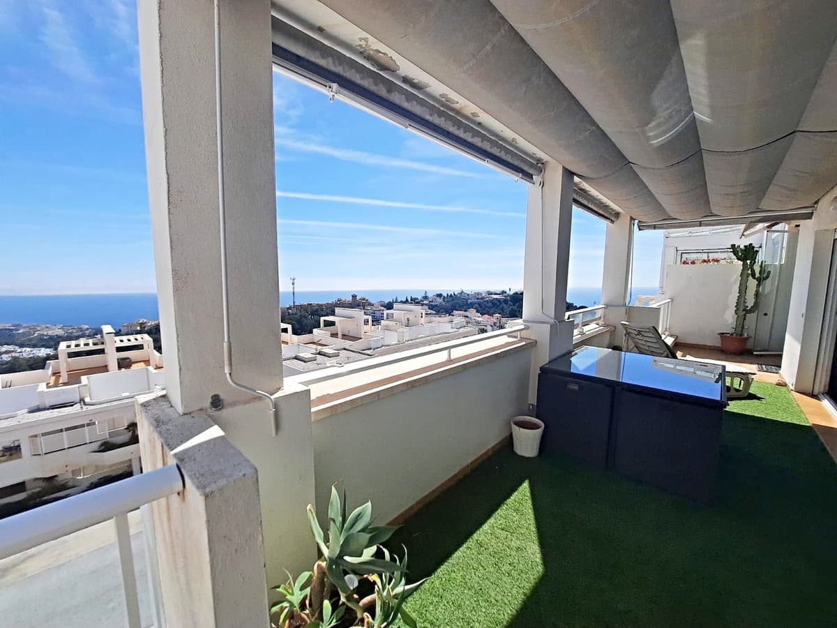 Penthouse in Benalmadena Pueblo — photo 3 of 10