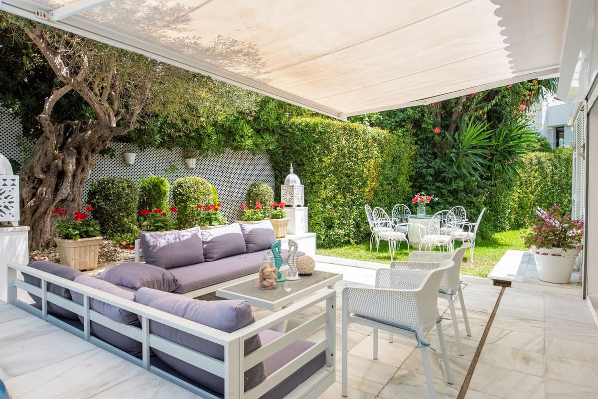 Semi-Detached House in Los Monteros — photo 9 of 10