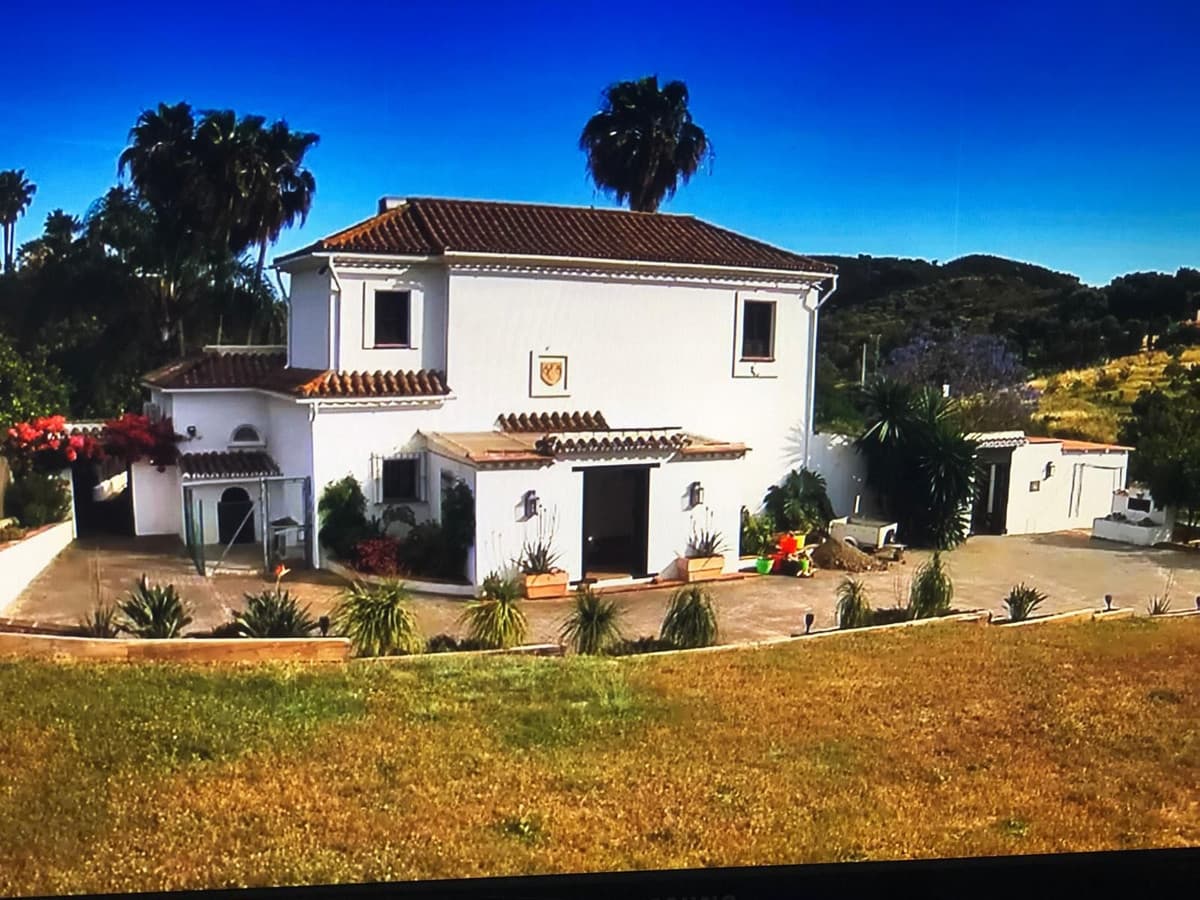 Cortijo in Estepona — photo 2 of 10