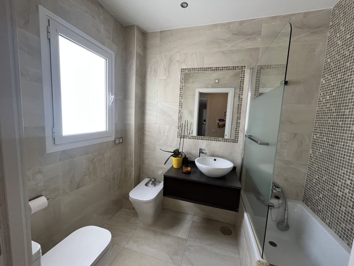 Penthouse in Estepona — photo 7 of 10