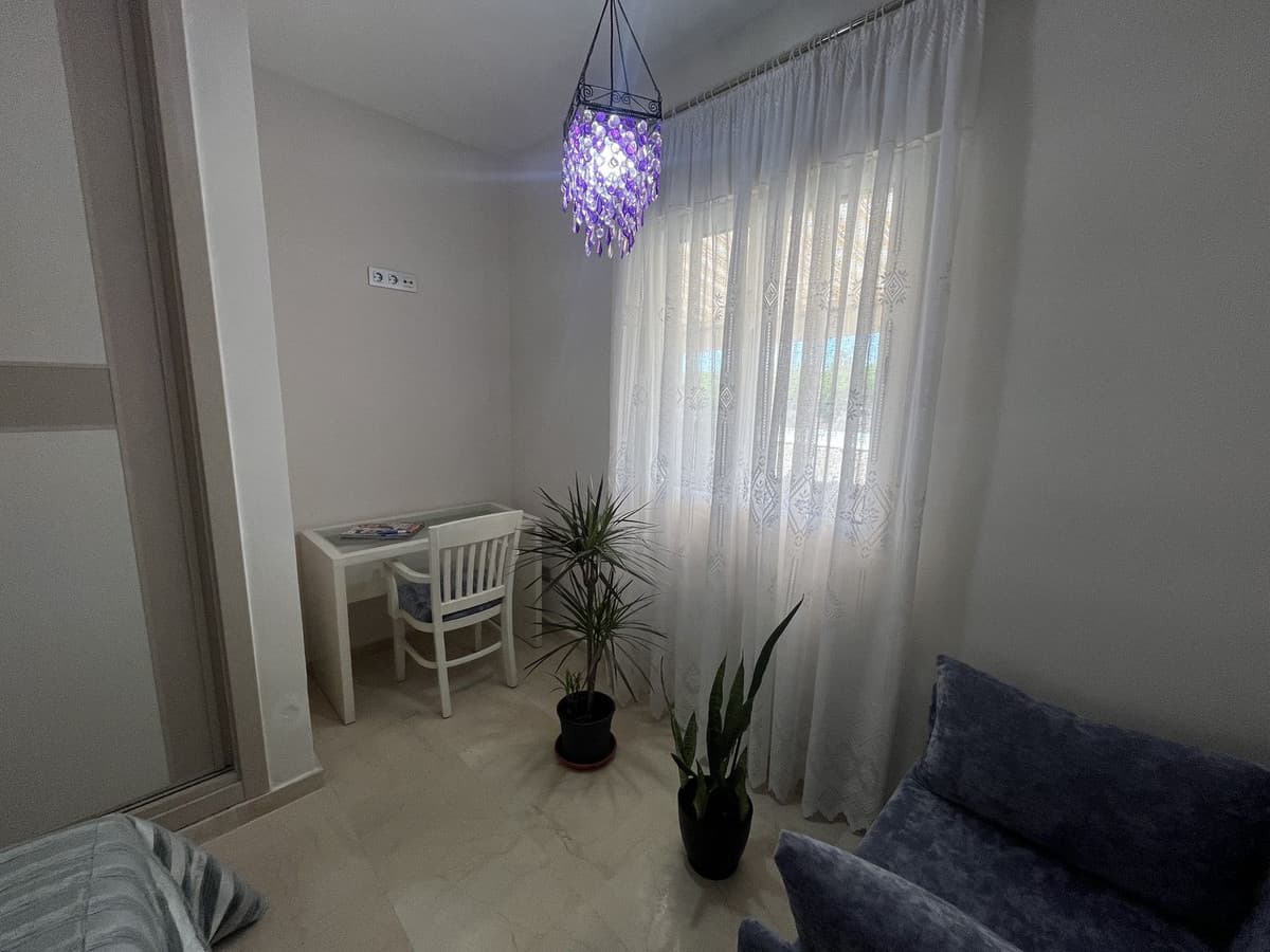 Penthouse in Estepona — photo 10 of 10