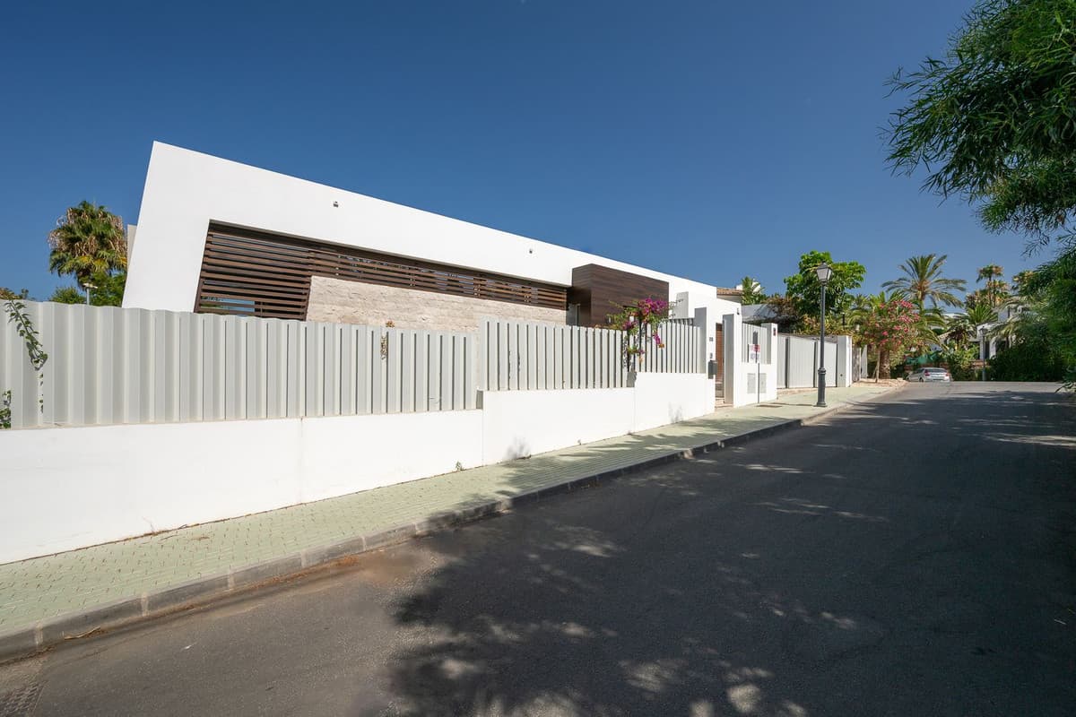 Detached Villa in Marbesa — photo 8 of 10
