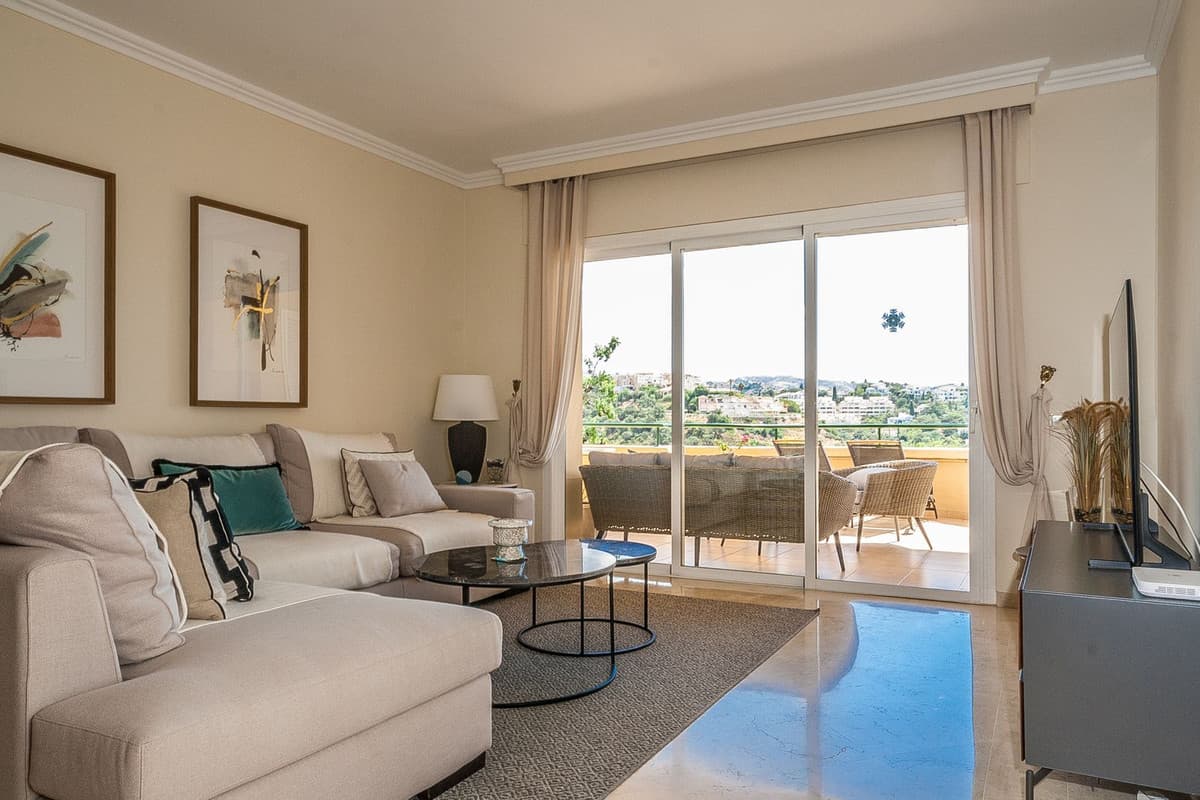 Ground Floor Apartment in Elviria — photo 2 of 10