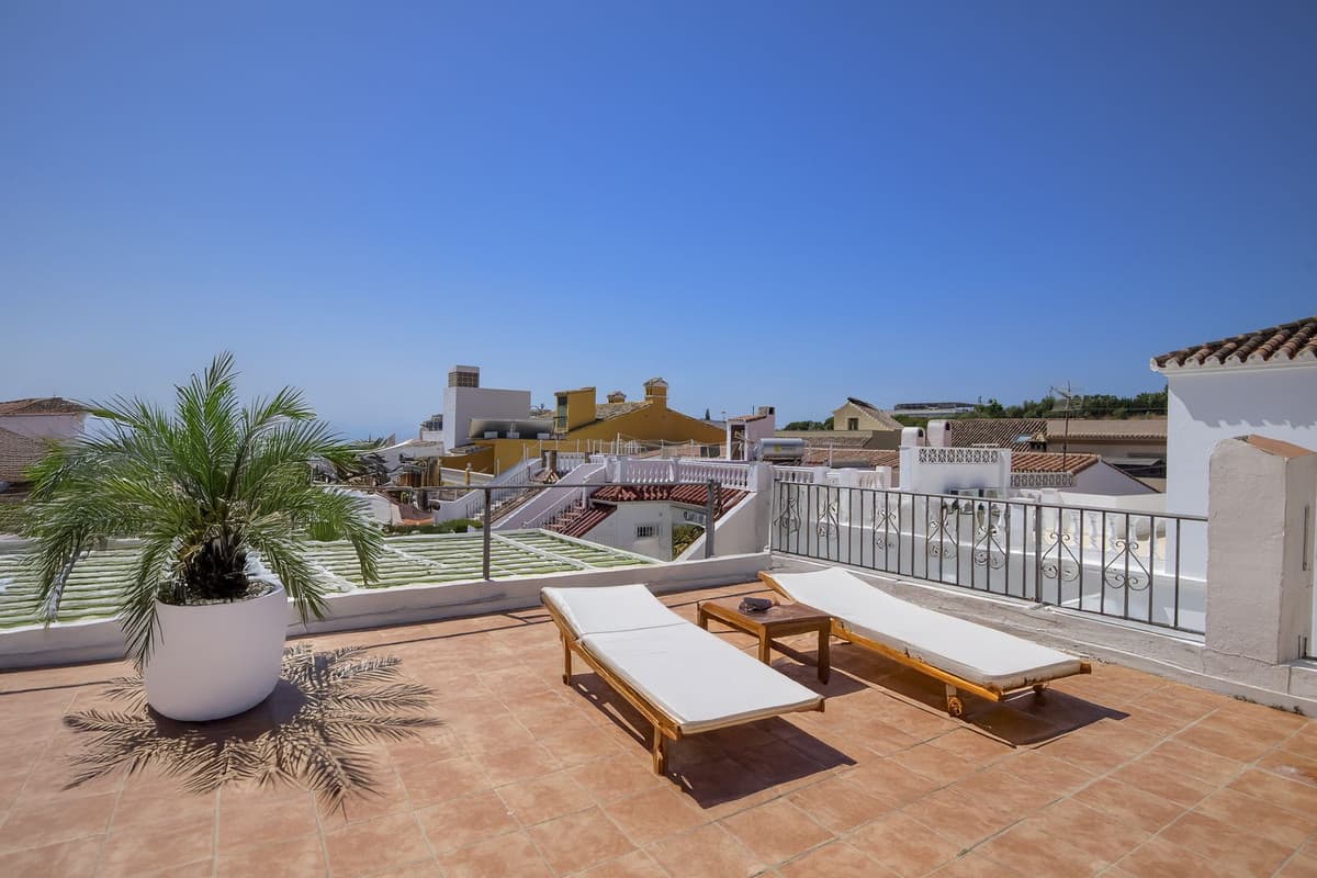 Detached Villa in Fuengirola — photo 1 of 10