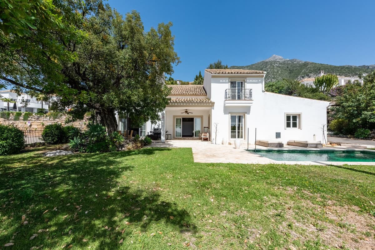 Detached Villa in Istán — photo 3 of 10