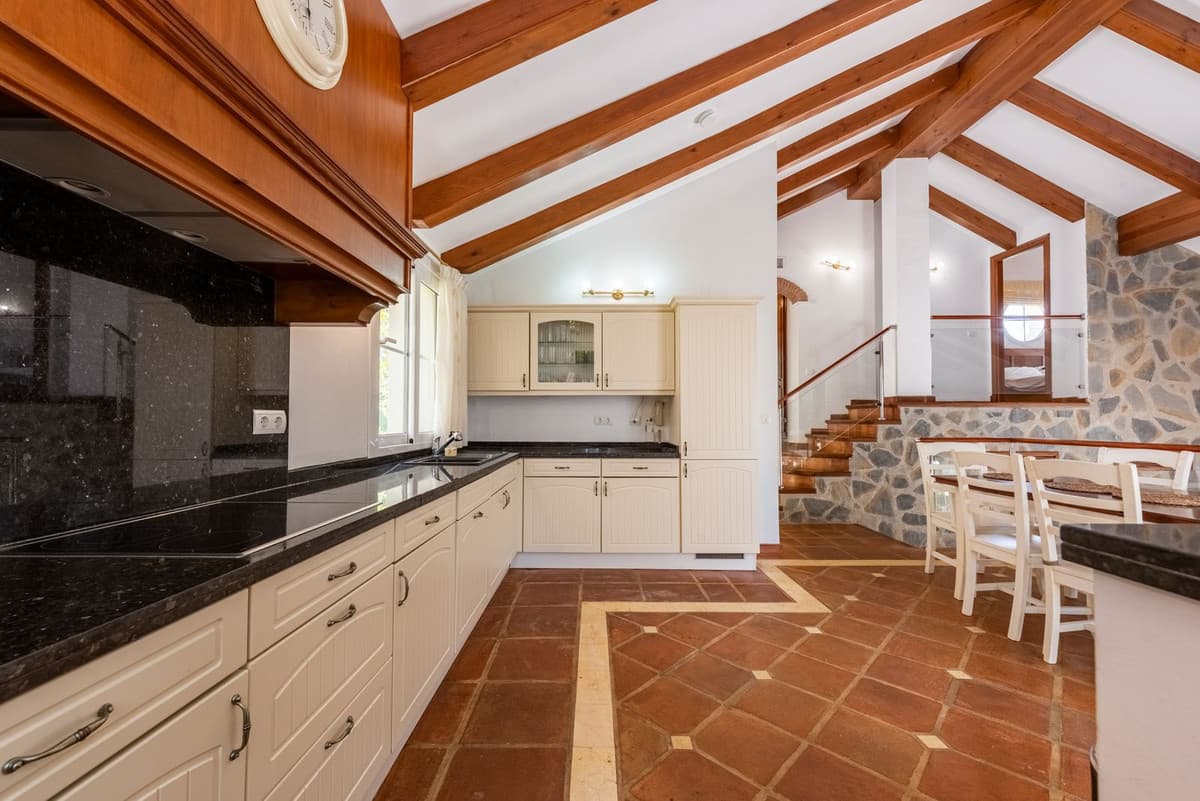 Detached Villa in Istán — photo 10 of 10