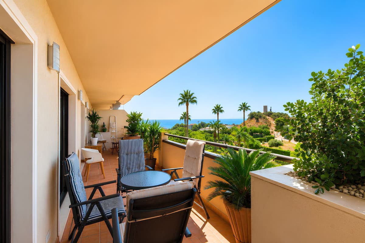 Middle Floor Apartment in Fuengirola — photo 6 of 10