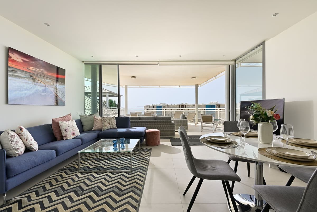 Middle Floor Apartment in Fuengirola — photo 3 of 10