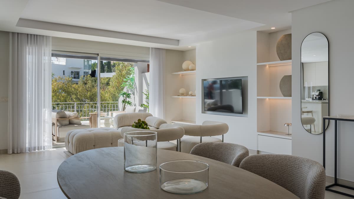 Penthouse Duplex in La Quinta — photo 9 of 10