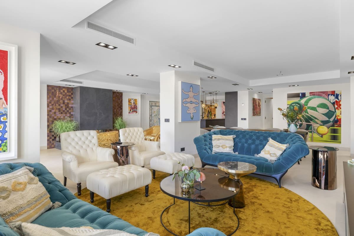 Middle Floor Apartment in Puerto Banús — photo 2 of 10
